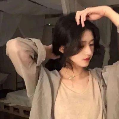 布里叶女士 在线观看封面
